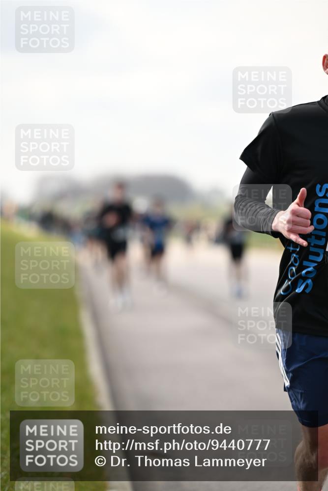 12.04.2026 - 45. Internationalen Wilhelmsburger Insellauf Dr. Thomas Lammeyer http://msf.ph/oto/9440777 12.04.2026 10:06:02 Laufen  meine-sportfotos.de