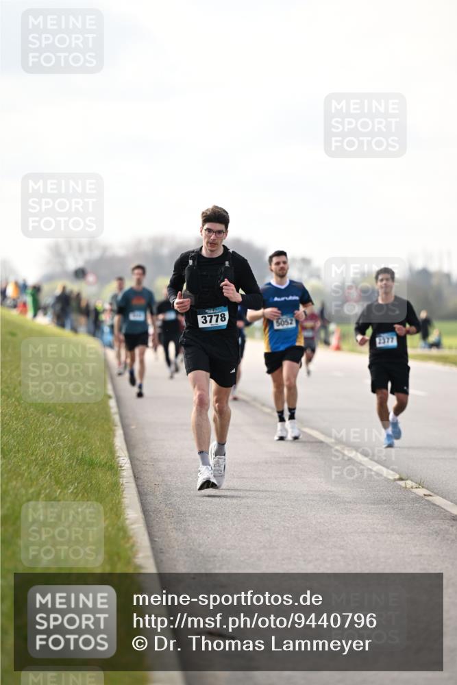 12.04.2026 - 45. Internationalen Wilhelmsburger Insellauf Dr. Thomas Lammeyer http://msf.ph/oto/9440796 12.04.2026 10:06:05 Laufen 3778, 5052 meine-sportfotos.de
