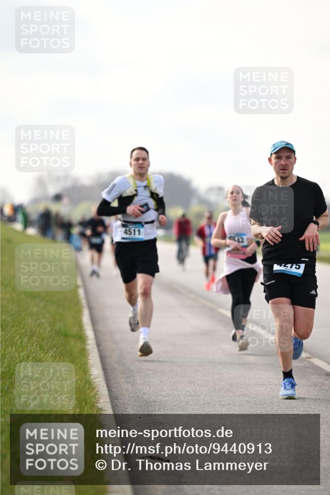 12.04.2026 - 45. Internationalen Wilhelmsburger Insellauf Dr. Thomas Lammeyer http://msf.ph/oto/9440913 12.04.2026 10:06:24 Laufen 4511 meine-sportfotos.de