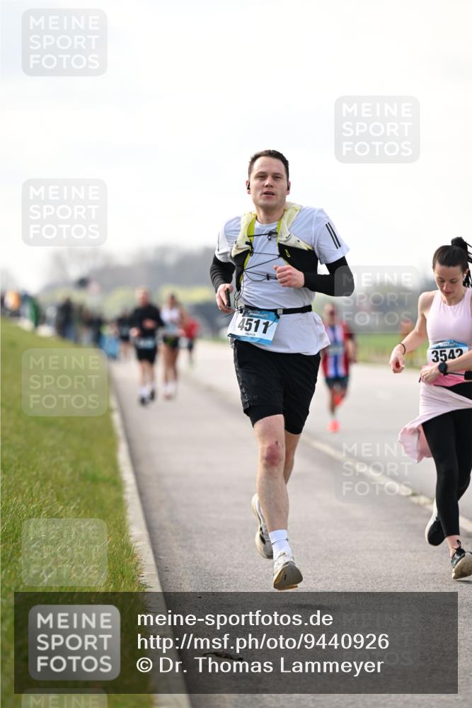 12.04.2026 - 45. Internationalen Wilhelmsburger Insellauf Dr. Thomas Lammeyer http://msf.ph/oto/9440926 12.04.2026 10:06:26 Laufen 4511, 3542 meine-sportfotos.de