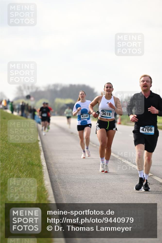 12.04.2026 - 45. Internationalen Wilhelmsburger Insellauf Dr. Thomas Lammeyer http://msf.ph/oto/9440979 12.04.2026 10:06:35 Laufen 4340, 3619, 4766 meine-sportfotos.de
