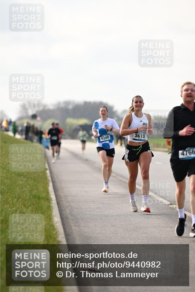 12.04.2026 - 45. Internationalen Wilhelmsburger Insellauf Dr. Thomas Lammeyer http://msf.ph/oto/9440982 12.04.2026 10:06:36 Laufen 4340, 3619, 4766 meine-sportfotos.de