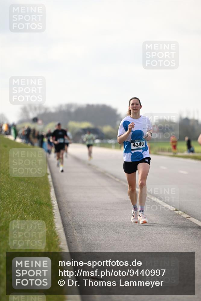12.04.2026 - 45. Internationalen Wilhelmsburger Insellauf Dr. Thomas Lammeyer http://msf.ph/oto/9440997 12.04.2026 10:06:38 Laufen 4340 meine-sportfotos.de