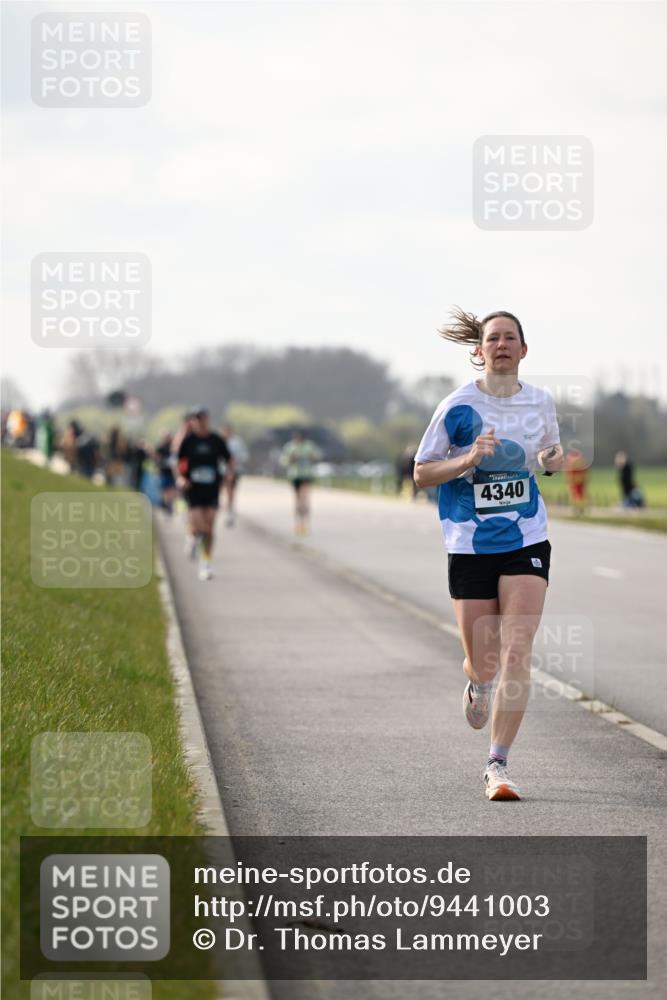 12.04.2026 - 45. Internationalen Wilhelmsburger Insellauf Dr. Thomas Lammeyer http://msf.ph/oto/9441003 12.04.2026 10:06:39 Laufen 4340 meine-sportfotos.de