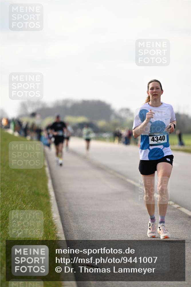 12.04.2026 - 45. Internationalen Wilhelmsburger Insellauf Dr. Thomas Lammeyer http://msf.ph/oto/9441007 12.04.2026 10:06:39 Laufen 4340 meine-sportfotos.de