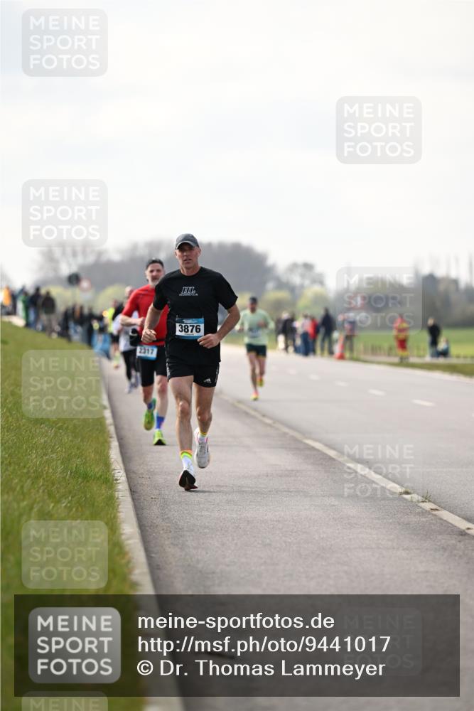 12.04.2026 - 45. Internationalen Wilhelmsburger Insellauf Dr. Thomas Lammeyer http://msf.ph/oto/9441017 12.04.2026 10:06:46 Laufen 2317, 3876 meine-sportfotos.de