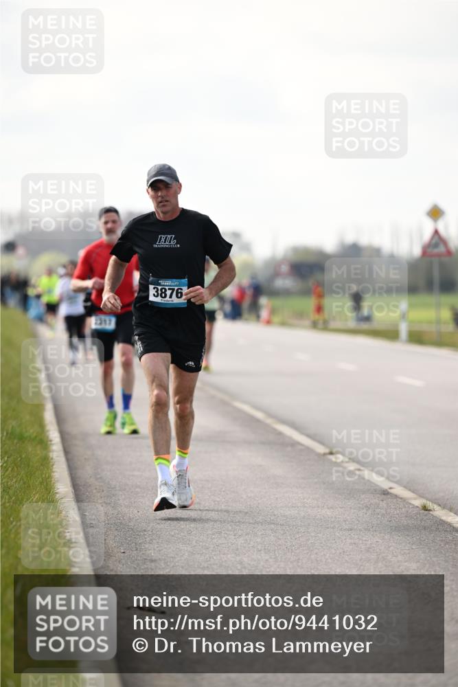 12.04.2026 - 45. Internationalen Wilhelmsburger Insellauf Dr. Thomas Lammeyer http://msf.ph/oto/9441032 12.04.2026 10:06:48 Laufen 2317, 3876 meine-sportfotos.de