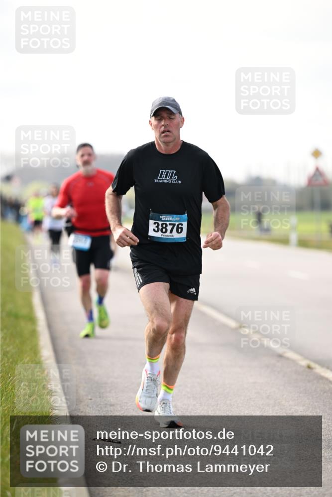 12.04.2026 - 45. Internationalen Wilhelmsburger Insellauf Dr. Thomas Lammeyer http://msf.ph/oto/9441042 12.04.2026 10:06:49 Laufen 3876 meine-sportfotos.de