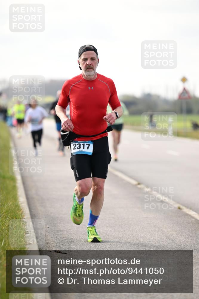 12.04.2026 - 45. Internationalen Wilhelmsburger Insellauf Dr. Thomas Lammeyer http://msf.ph/oto/9441050 12.04.2026 10:06:52 Laufen 2317 meine-sportfotos.de