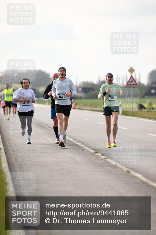 12.04.2026 - 45. Internationalen Wilhelmsburger Insellauf Dr. Thomas Lammeyer http://msf.ph/oto/9441065 12.04.2026 10:06:55 Laufen 4670, 5841, 4370 meine-sportfotos.de