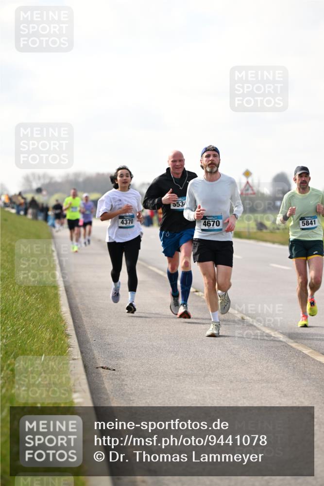 12.04.2026 - 45. Internationalen Wilhelmsburger Insellauf Dr. Thomas Lammeyer http://msf.ph/oto/9441078 12.04.2026 10:06:58 Laufen 4370, 553, 4670, 5841 meine-sportfotos.de