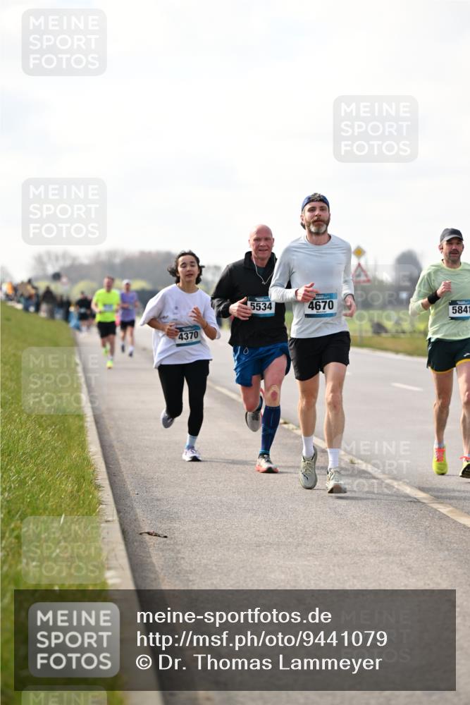 12.04.2026 - 45. Internationalen Wilhelmsburger Insellauf Dr. Thomas Lammeyer http://msf.ph/oto/9441079 12.04.2026 10:06:58 Laufen 4370, 5534, 4670, 5841 meine-sportfotos.de