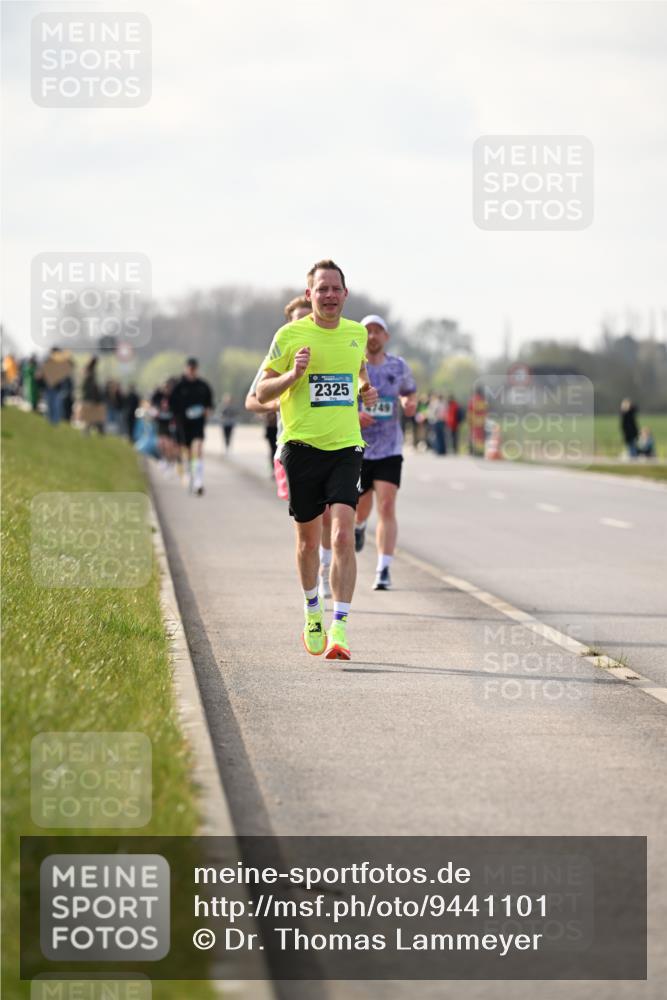 12.04.2026 - 45. Internationalen Wilhelmsburger Insellauf Dr. Thomas Lammeyer http://msf.ph/oto/9441101 12.04.2026 10:07:05 Laufen 2325, 749 meine-sportfotos.de