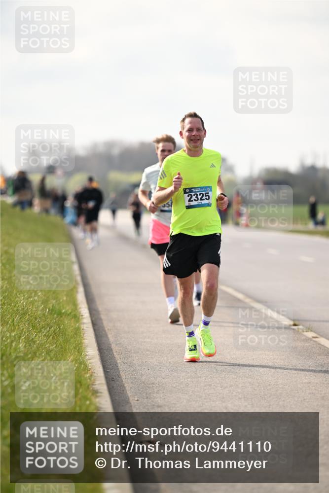 12.04.2026 - 45. Internationalen Wilhelmsburger Insellauf Dr. Thomas Lammeyer http://msf.ph/oto/9441110 12.04.2026 10:07:06 Laufen 2325 meine-sportfotos.de