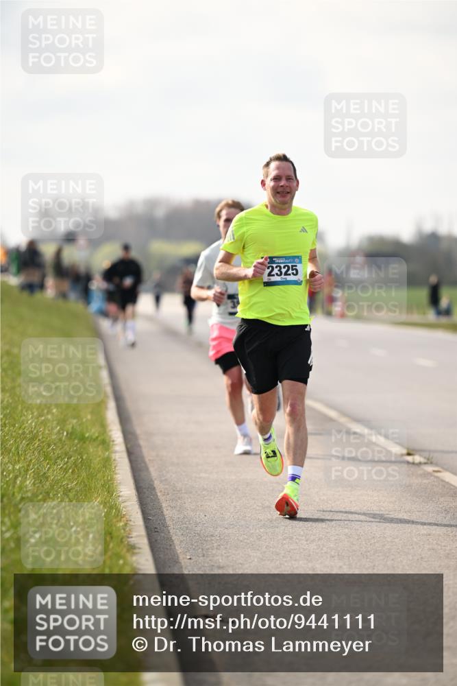 12.04.2026 - 45. Internationalen Wilhelmsburger Insellauf Dr. Thomas Lammeyer http://msf.ph/oto/9441111 12.04.2026 10:07:06 Laufen 2325 meine-sportfotos.de