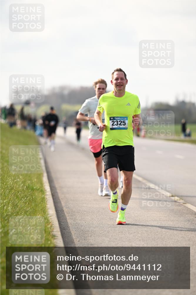 12.04.2026 - 45. Internationalen Wilhelmsburger Insellauf Dr. Thomas Lammeyer http://msf.ph/oto/9441112 12.04.2026 10:07:06 Laufen 2325 meine-sportfotos.de