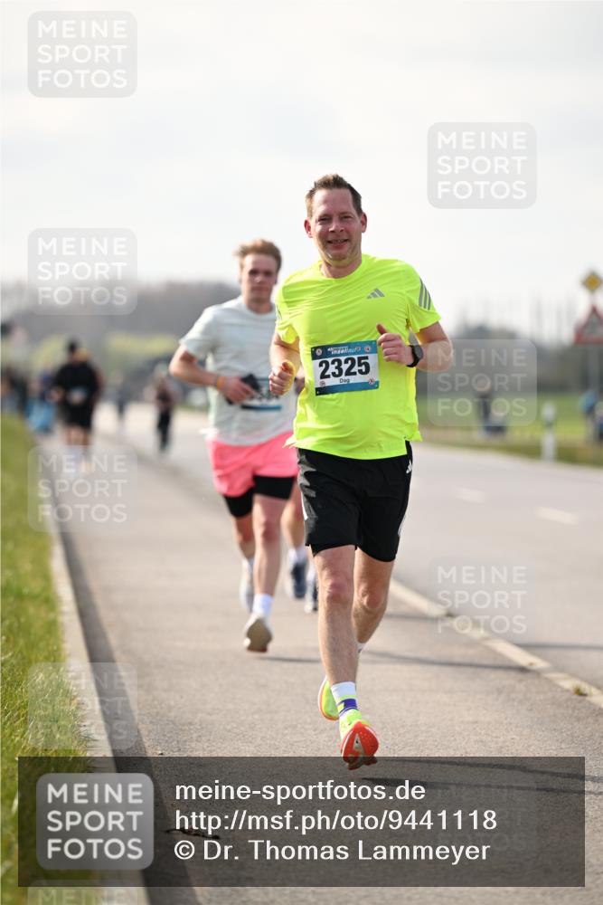 12.04.2026 - 45. Internationalen Wilhelmsburger Insellauf Dr. Thomas Lammeyer http://msf.ph/oto/9441118 12.04.2026 10:07:07 Laufen 2325 meine-sportfotos.de