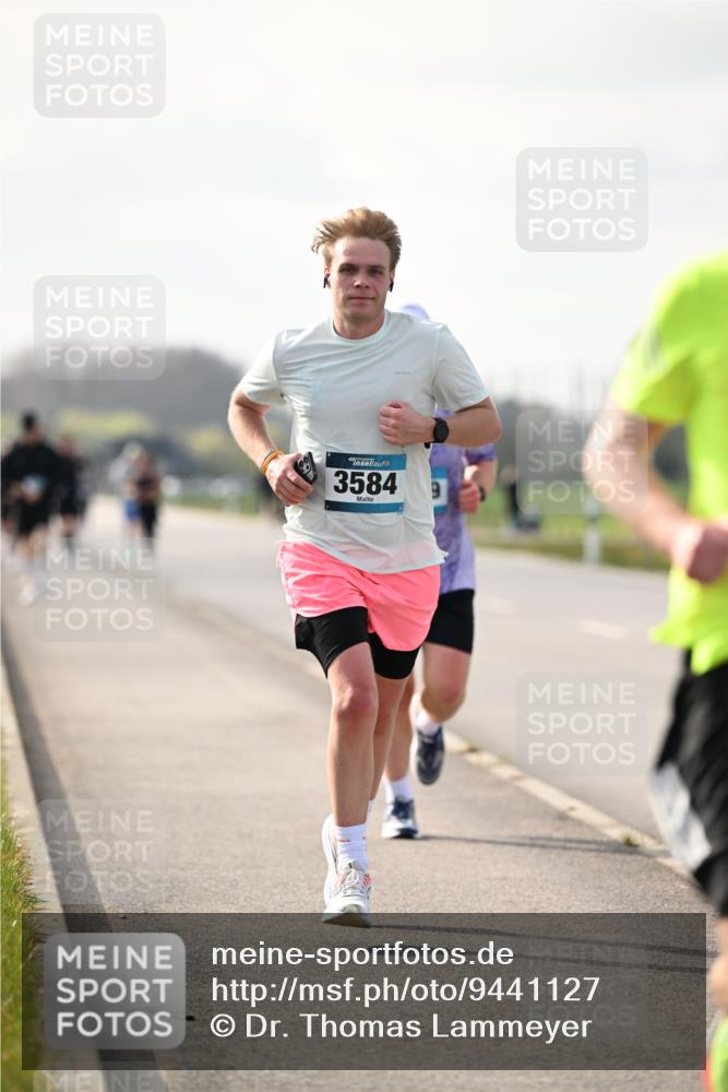 12.04.2026 - 45. Internationalen Wilhelmsburger Insellauf Dr. Thomas Lammeyer http://msf.ph/oto/9441127 12.04.2026 10:07:09 Laufen 3584 meine-sportfotos.de