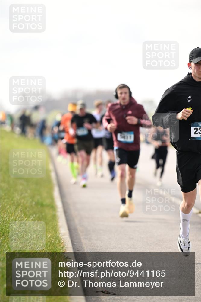 12.04.2026 - 45. Internationalen Wilhelmsburger Insellauf Dr. Thomas Lammeyer http://msf.ph/oto/9441165 12.04.2026 10:07:19 Laufen 7411, 23 meine-sportfotos.de