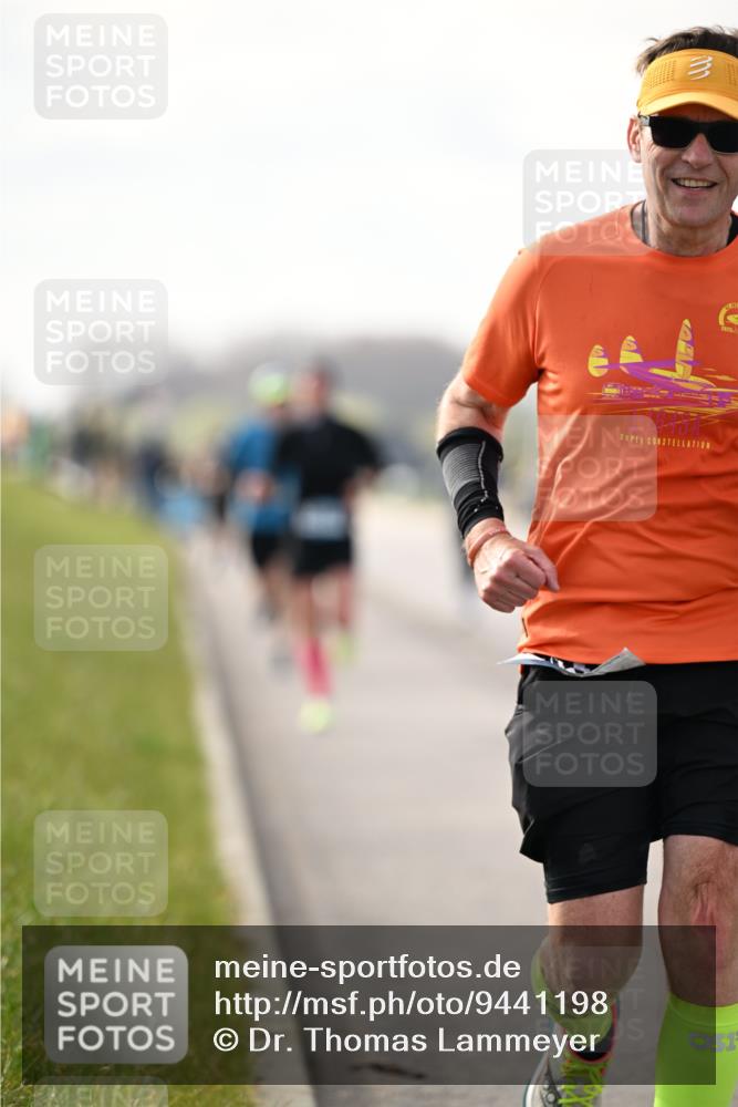 12.04.2026 - 45. Internationalen Wilhelmsburger Insellauf Dr. Thomas Lammeyer http://msf.ph/oto/9441198 12.04.2026 10:07:28 Laufen 2025 meine-sportfotos.de