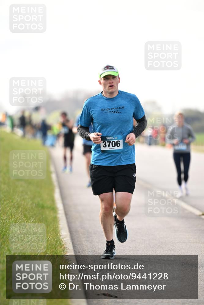 12.04.2026 - 45. Internationalen Wilhelmsburger Insellauf Dr. Thomas Lammeyer http://msf.ph/oto/9441228 12.04.2026 10:07:34 Laufen 3706 meine-sportfotos.de