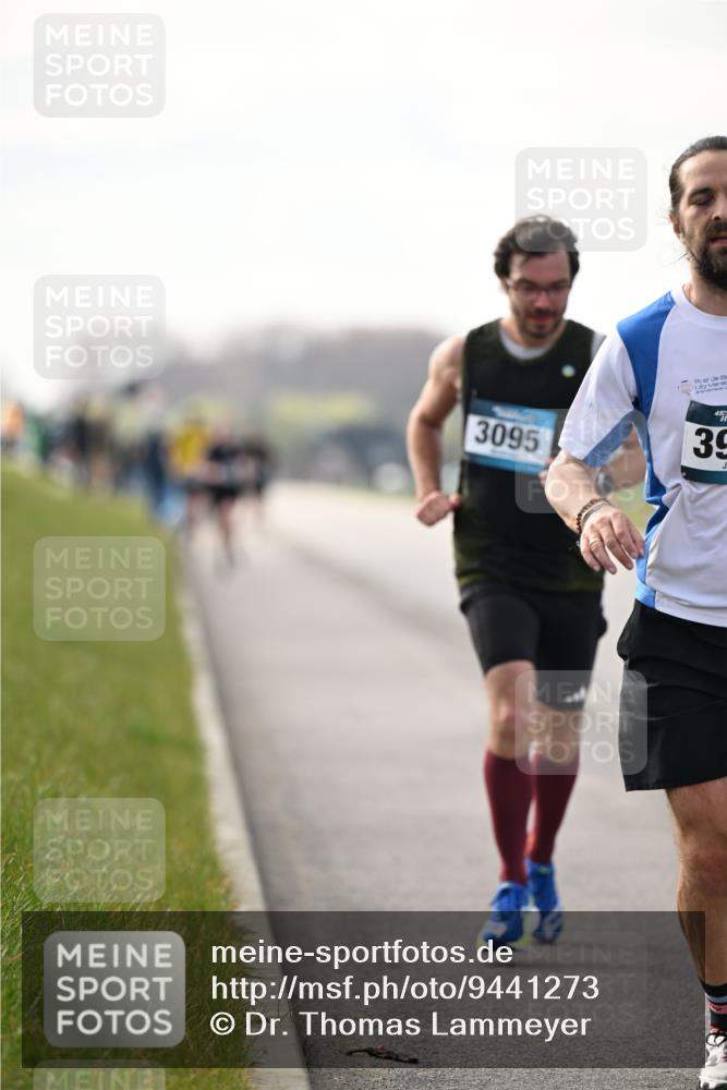 12.04.2026 - 45. Internationalen Wilhelmsburger Insellauf Dr. Thomas Lammeyer http://msf.ph/oto/9441273 12.04.2026 10:07:43 Laufen 28, 3095, 45, 39 meine-sportfotos.de