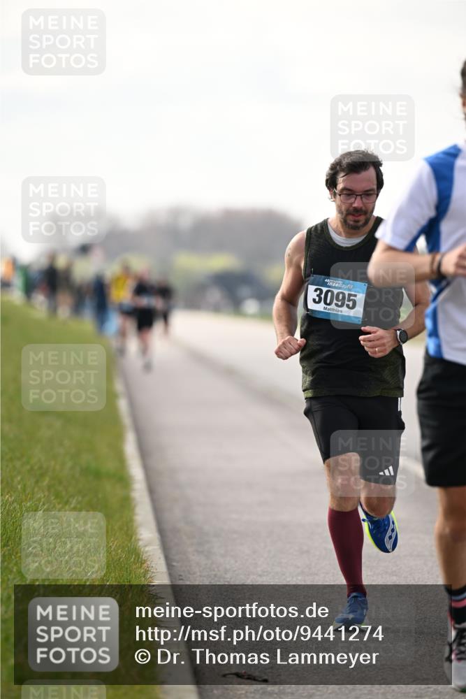 12.04.2026 - 45. Internationalen Wilhelmsburger Insellauf Dr. Thomas Lammeyer http://msf.ph/oto/9441274 12.04.2026 10:07:44 Laufen 3095 meine-sportfotos.de