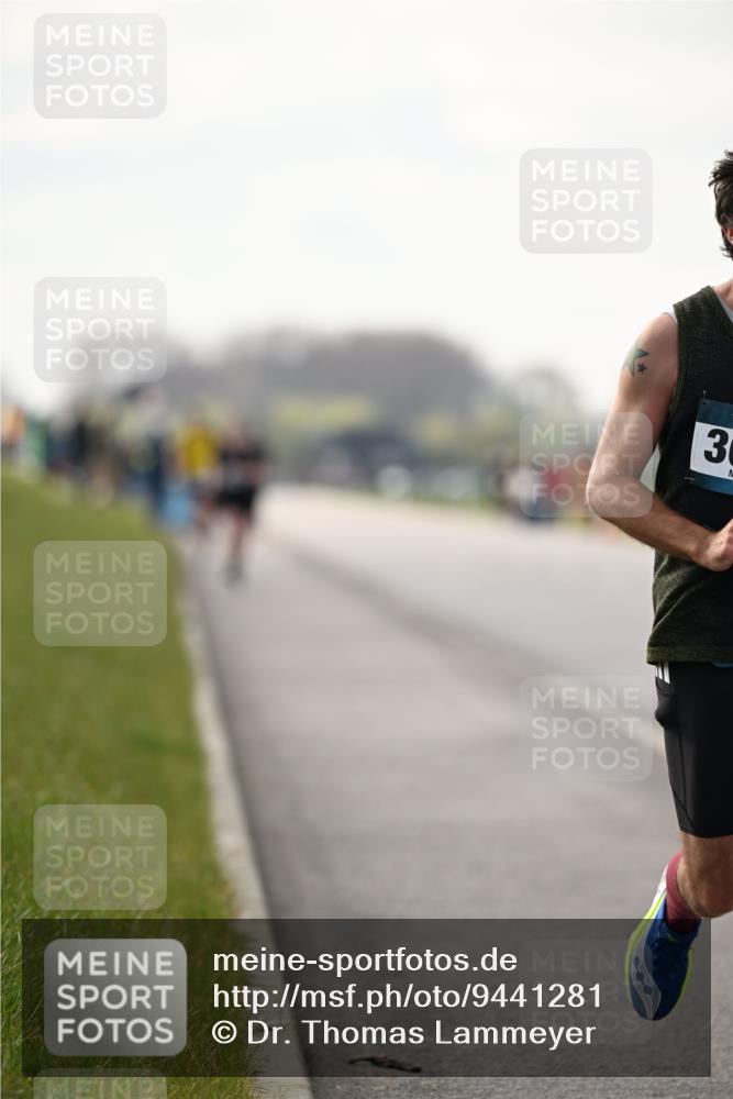 12.04.2026 - 45. Internationalen Wilhelmsburger Insellauf Dr. Thomas Lammeyer http://msf.ph/oto/9441281 12.04.2026 10:07:44 Laufen 3 meine-sportfotos.de