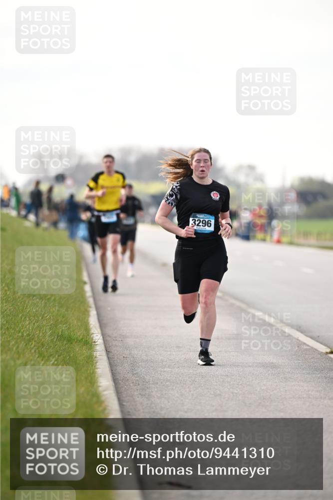 12.04.2026 - 45. Internationalen Wilhelmsburger Insellauf Dr. Thomas Lammeyer http://msf.ph/oto/9441310 12.04.2026 10:07:56 Laufen 3296 meine-sportfotos.de