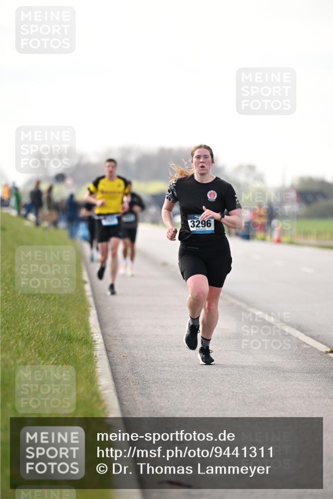 12.04.2026 - 45. Internationalen Wilhelmsburger Insellauf Dr. Thomas Lammeyer http://msf.ph/oto/9441311 12.04.2026 10:07:57 Laufen 3296 meine-sportfotos.de