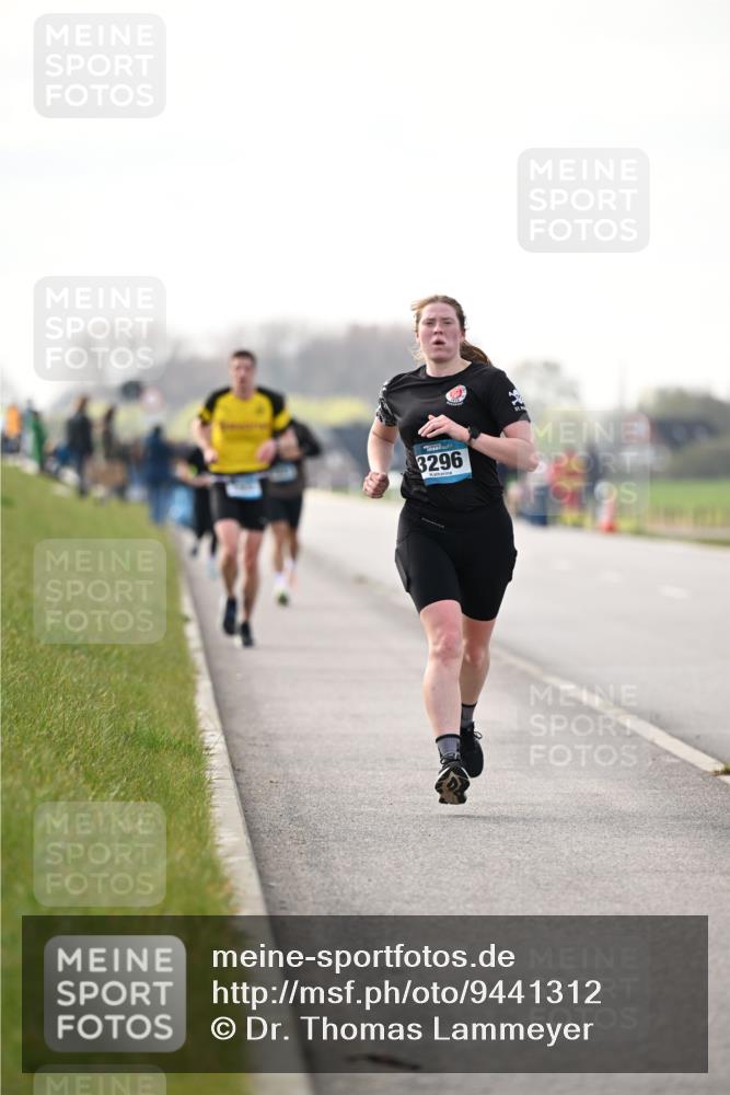 12.04.2026 - 45. Internationalen Wilhelmsburger Insellauf Dr. Thomas Lammeyer http://msf.ph/oto/9441312 12.04.2026 10:07:57 Laufen 3296 meine-sportfotos.de