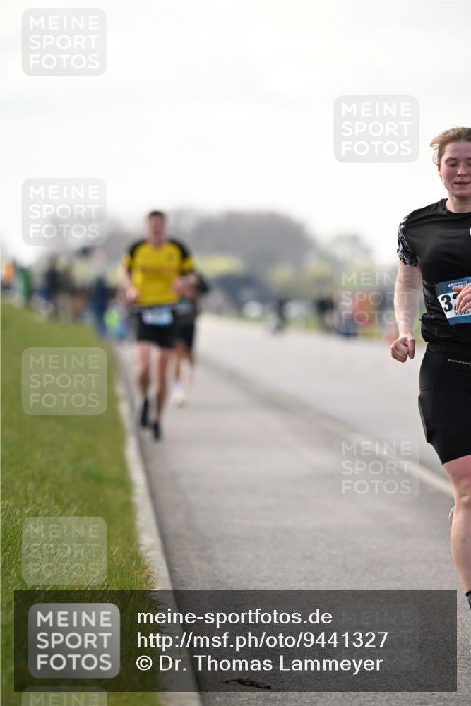 12.04.2026 - 45. Internationalen Wilhelmsburger Insellauf Dr. Thomas Lammeyer http://msf.ph/oto/9441327 12.04.2026 10:07:59 Laufen 45, 3 meine-sportfotos.de