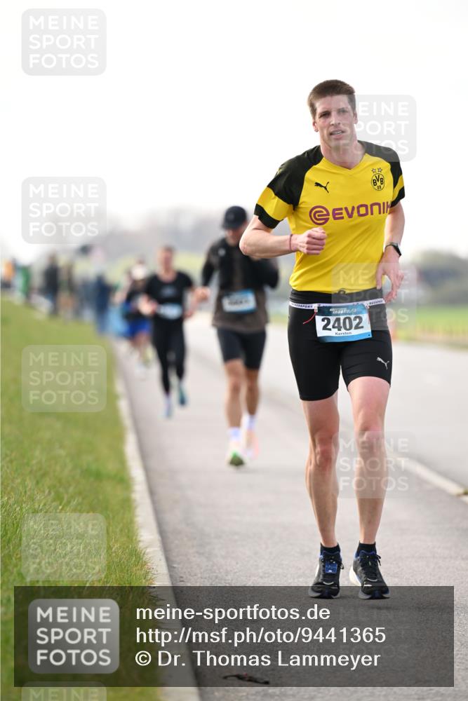 12.04.2026 - 45. Internationalen Wilhelmsburger Insellauf Dr. Thomas Lammeyer http://msf.ph/oto/9441365 12.04.2026 10:08:05 Laufen 09, 2402 meine-sportfotos.de