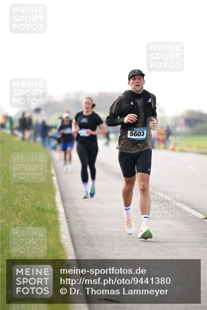 12.04.2026 - 45. Internationalen Wilhelmsburger Insellauf Dr. Thomas Lammeyer http://msf.ph/oto/9441380 12.04.2026 10:08:07 Laufen 5603 meine-sportfotos.de