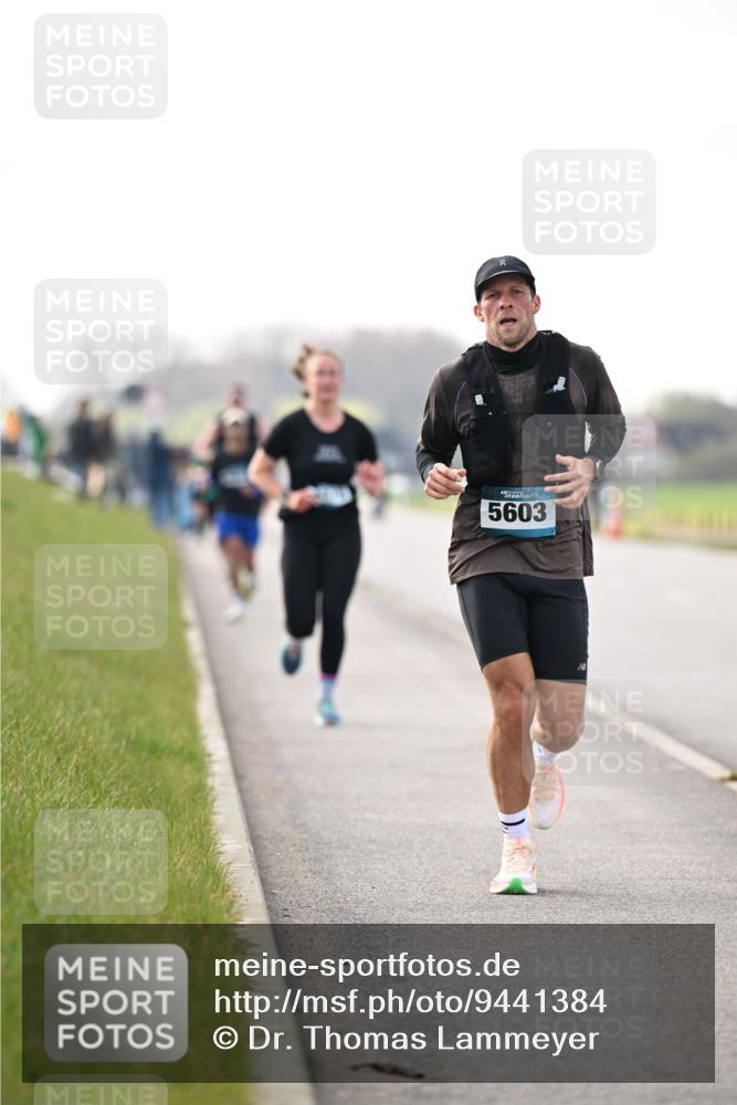 12.04.2026 - 45. Internationalen Wilhelmsburger Insellauf Dr. Thomas Lammeyer http://msf.ph/oto/9441384 12.04.2026 10:08:08 Laufen 5603 meine-sportfotos.de