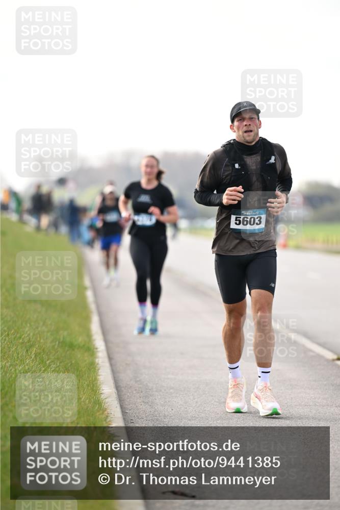 12.04.2026 - 45. Internationalen Wilhelmsburger Insellauf Dr. Thomas Lammeyer http://msf.ph/oto/9441385 12.04.2026 10:08:08 Laufen 5603 meine-sportfotos.de