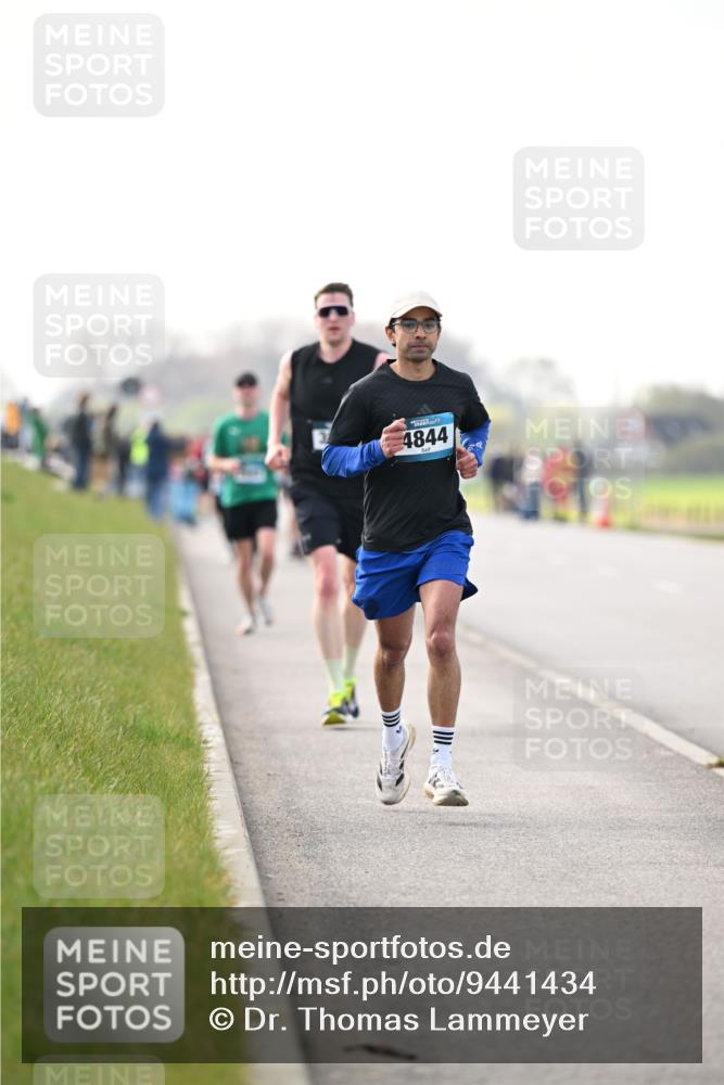 12.04.2026 - 45. Internationalen Wilhelmsburger Insellauf Dr. Thomas Lammeyer http://msf.ph/oto/9441434 12.04.2026 10:08:16 Laufen 4844 meine-sportfotos.de