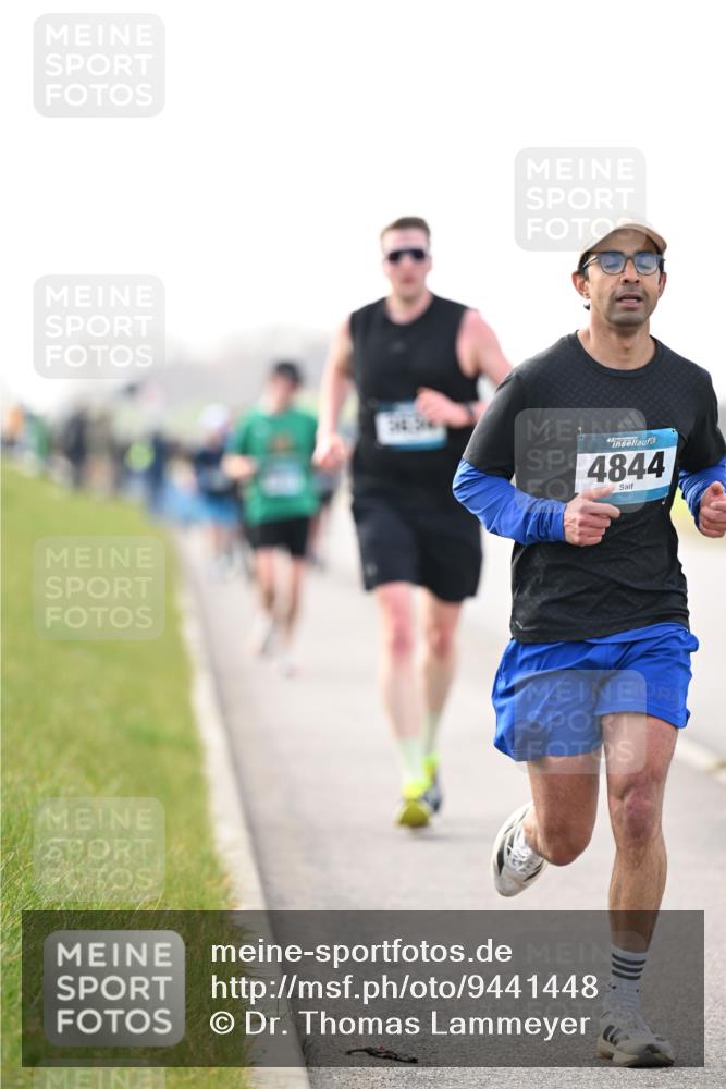 12.04.2026 - 45. Internationalen Wilhelmsburger Insellauf Dr. Thomas Lammeyer http://msf.ph/oto/9441448 12.04.2026 10:08:19 Laufen 45, 4844 meine-sportfotos.de