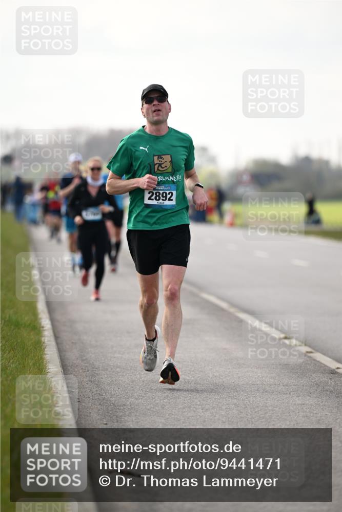 12.04.2026 - 45. Internationalen Wilhelmsburger Insellauf Dr. Thomas Lammeyer http://msf.ph/oto/9441471 12.04.2026 10:08:24 Laufen 2892 meine-sportfotos.de
