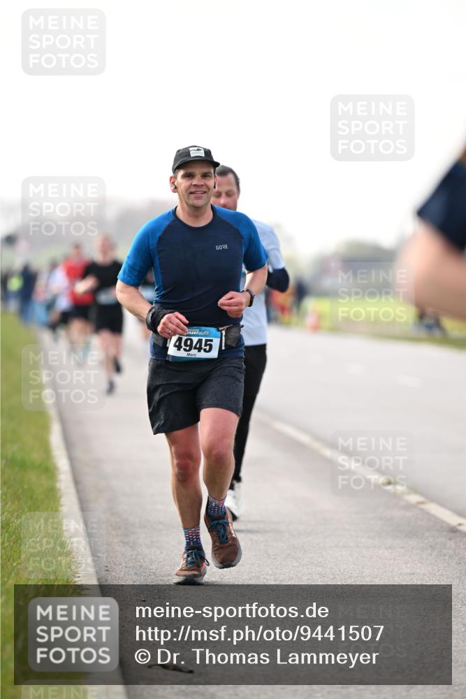12.04.2026 - 45. Internationalen Wilhelmsburger Insellauf Dr. Thomas Lammeyer http://msf.ph/oto/9441507 12.04.2026 10:08:33 Laufen 4945 meine-sportfotos.de