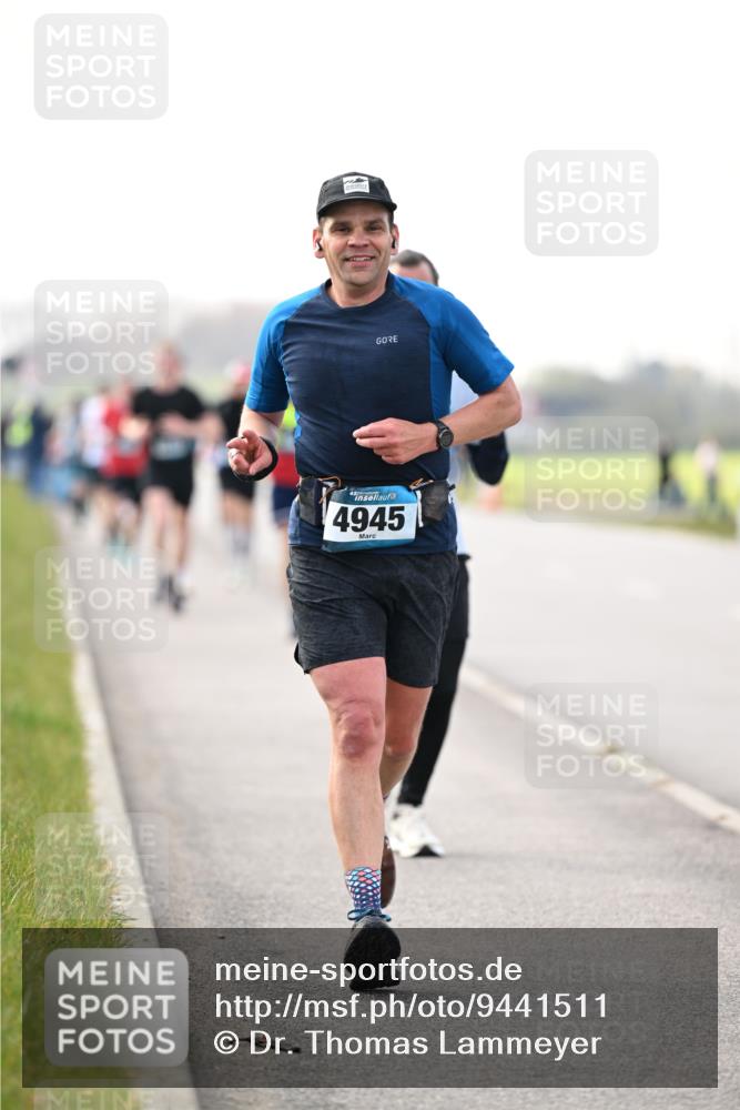 12.04.2026 - 45. Internationalen Wilhelmsburger Insellauf Dr. Thomas Lammeyer http://msf.ph/oto/9441511 12.04.2026 10:08:34 Laufen 4945 meine-sportfotos.de