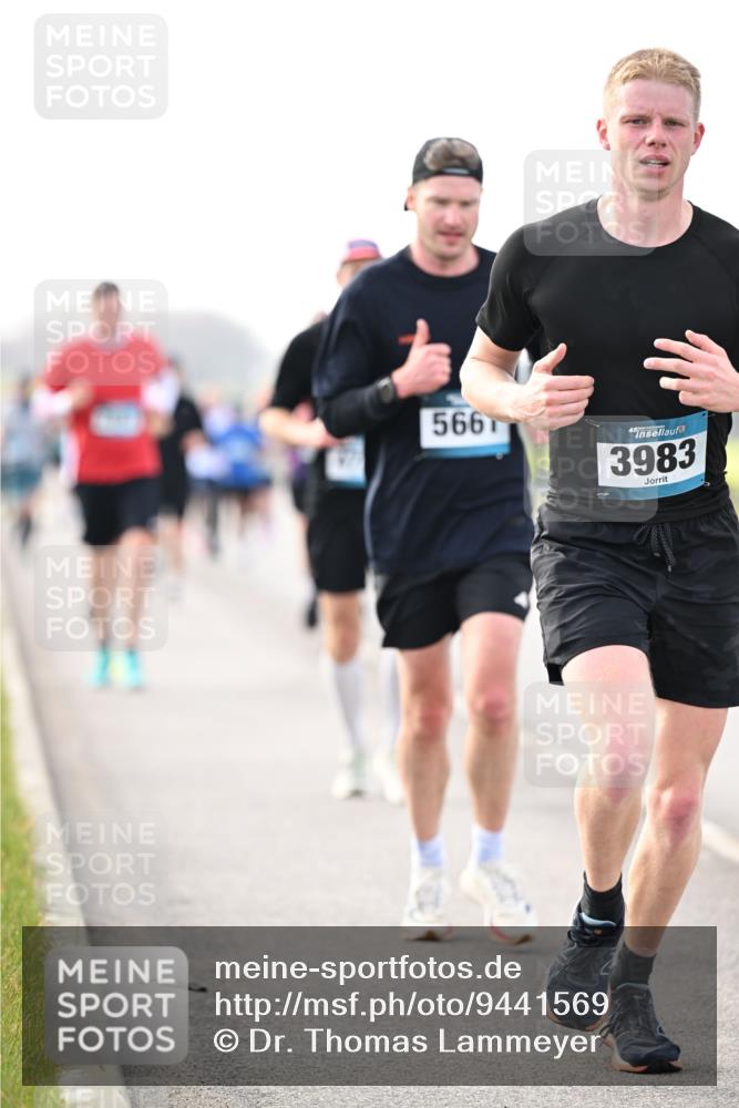 12.04.2026 - 45. Internationalen Wilhelmsburger Insellauf Dr. Thomas Lammeyer http://msf.ph/oto/9441569 12.04.2026 10:08:44 Laufen 566, 45, 3983 meine-sportfotos.de