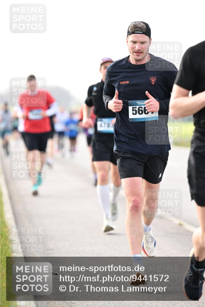 12.04.2026 - 45. Internationalen Wilhelmsburger Insellauf Dr. Thomas Lammeyer http://msf.ph/oto/9441572 12.04.2026 10:08:44 Laufen 908, 45, 566 meine-sportfotos.de