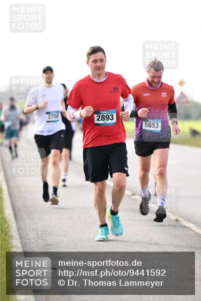 12.04.2026 - 45. Internationalen Wilhelmsburger Insellauf Dr. Thomas Lammeyer http://msf.ph/oto/9441592 12.04.2026 10:08:47 Laufen 3701, 2893, 5653 meine-sportfotos.de