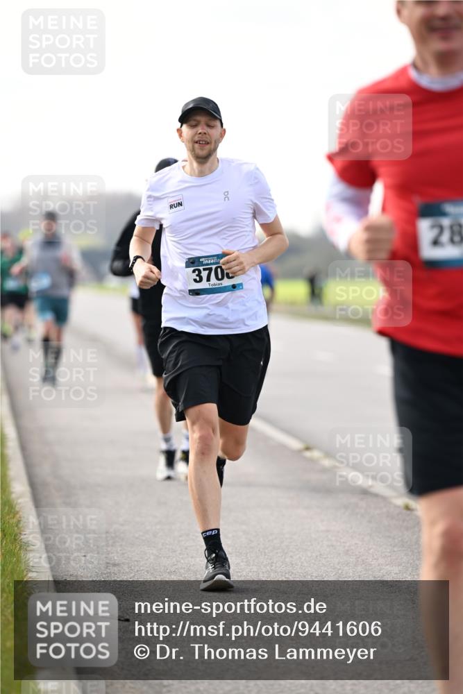 12.04.2026 - 45. Internationalen Wilhelmsburger Insellauf Dr. Thomas Lammeyer http://msf.ph/oto/9441606 12.04.2026 10:08:49 Laufen 45, 370, 28 meine-sportfotos.de