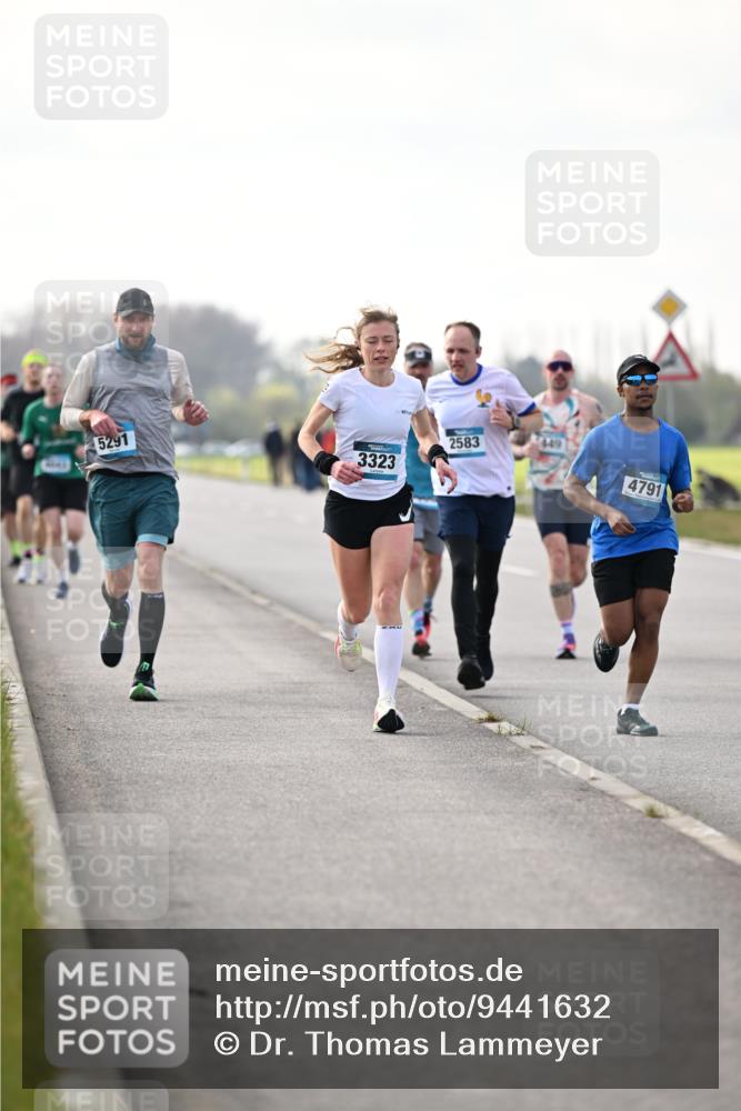 12.04.2026 - 45. Internationalen Wilhelmsburger Insellauf Dr. Thomas Lammeyer http://msf.ph/oto/9441632 12.04.2026 10:08:53 Laufen 5291, 3323, 2583, 449, 4791 meine-sportfotos.de