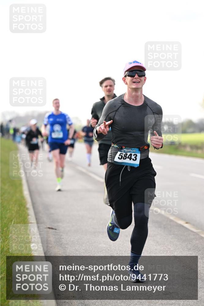 12.04.2026 - 45. Internationalen Wilhelmsburger Insellauf Dr. Thomas Lammeyer http://msf.ph/oto/9441773 12.04.2026 10:09:15 Laufen 5843 meine-sportfotos.de