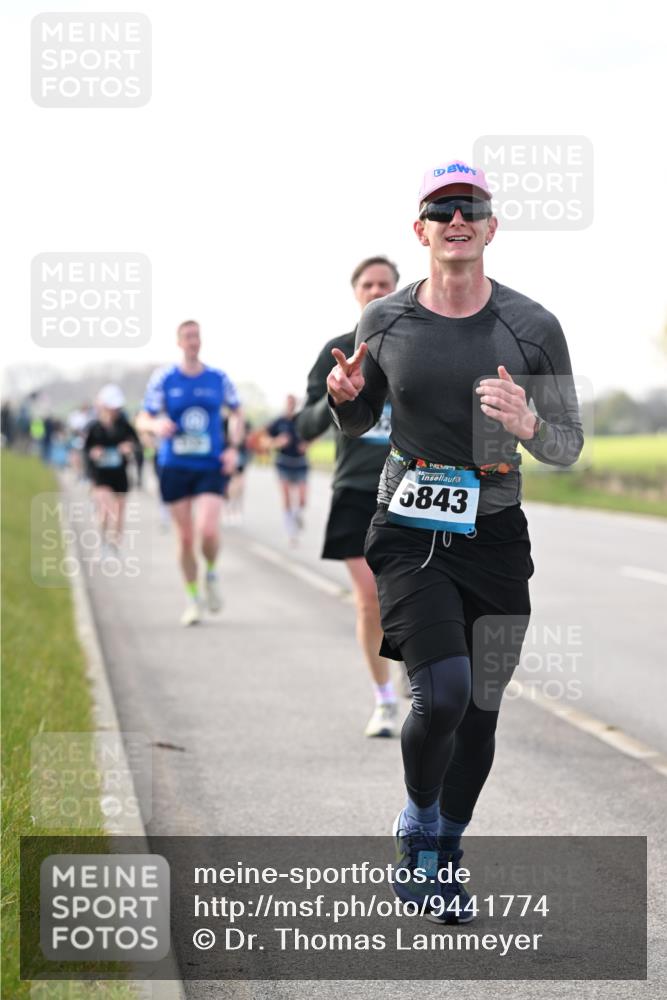 12.04.2026 - 45. Internationalen Wilhelmsburger Insellauf Dr. Thomas Lammeyer http://msf.ph/oto/9441774 12.04.2026 10:09:15 Laufen 5843 meine-sportfotos.de