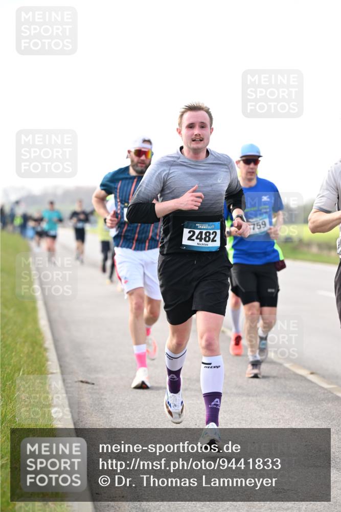 12.04.2026 - 45. Internationalen Wilhelmsburger Insellauf Dr. Thomas Lammeyer http://msf.ph/oto/9441833 12.04.2026 10:09:25 Laufen 4, 2482, 759 meine-sportfotos.de
