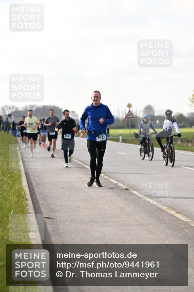12.04.2026 - 45. Internationalen Wilhelmsburger Insellauf Dr. Thomas Lammeyer http://msf.ph/oto/9441961 12.04.2026 10:09:54 Laufen 4555, 4521 meine-sportfotos.de